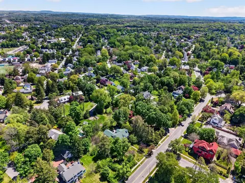 View/Area - 96 Hooker Ave, Poughkeepsie, NY 12601 photo 3 of 4