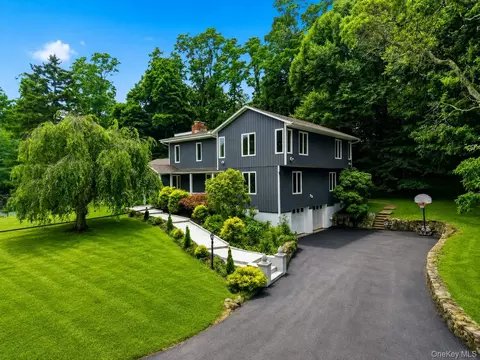 12 E Mount Airy Rd, Cortlandt, NY 10520