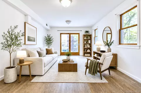 6107 Bleecker St, New York, NY 11385