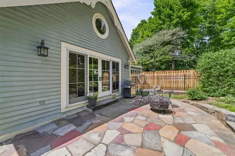 Exterior - 215 Walnut St, Peekskill, NY 10566 photo 3 of 6