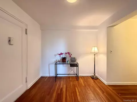 38-15 149 St #3C, New York, NY 11354