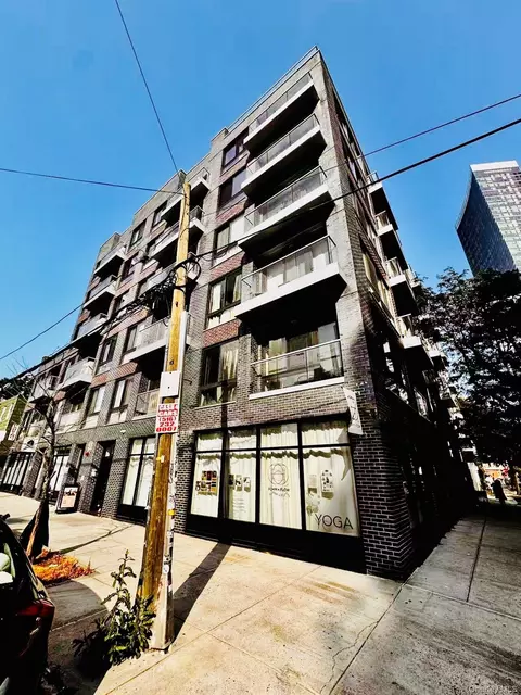 27-05 41st Ave #5B, Astoria, NY 11101