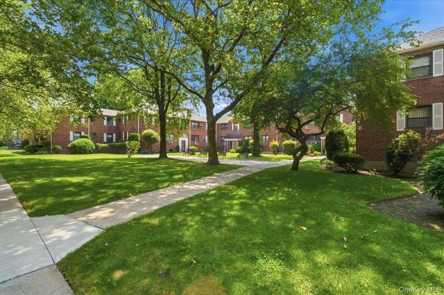 86-22 155th #3L, Howard Beach, NY 11414