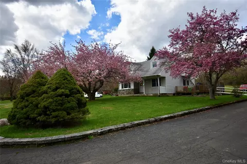 300 Ackertown Rd, Ramapo, NY 10952