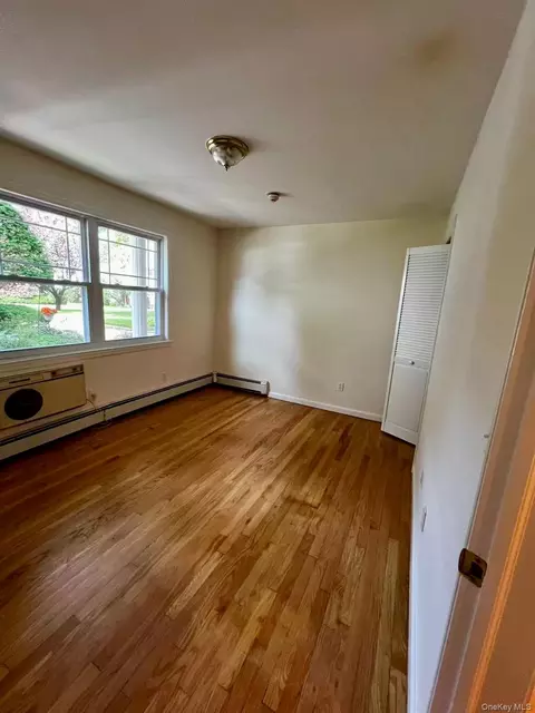 Bedroom - 246 Fairharbor Dr #246, Patchogue, NY 11772 photo 1 of 2