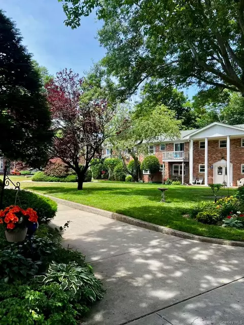 Exterior - 246 Fairharbor Dr #246, Patchogue, NY 11772 photo 3 of 5