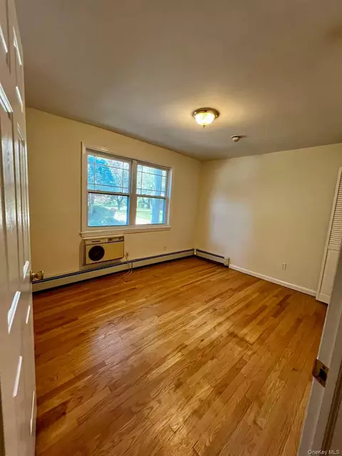 Bedroom - 246 Fairharbor Dr #246, Patchogue, NY 11772 photo 2 of 2