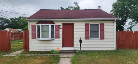 79 Commack Rd, North Babylon, NY 11703