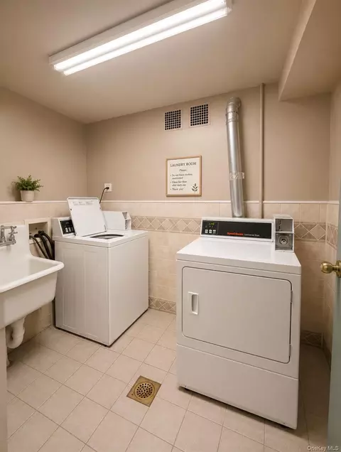 14470 41st Ave #6, Flushing, NY 11355 photo 15