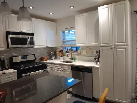 1166 Adee Ave, New York, NY 10469