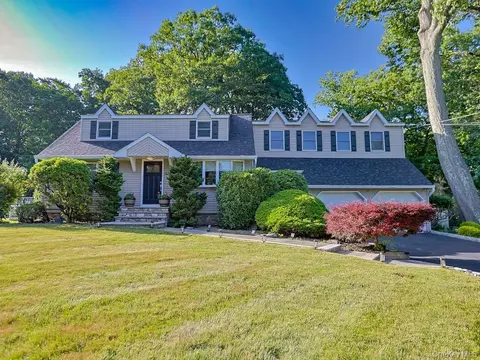 68 Van Buren St, Orangetown, NY 10965