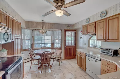 175 Franklin St, Patchogue, NY 11772 photo 17