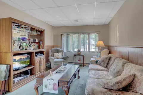 175 Franklin St, Patchogue, NY 11772 photo 11