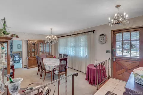175 Franklin St, Patchogue, NY 11772 photo 8