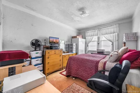 Bedroom - 39 Secor Rd, Ossining, NY 10562 photo 5 of 8
