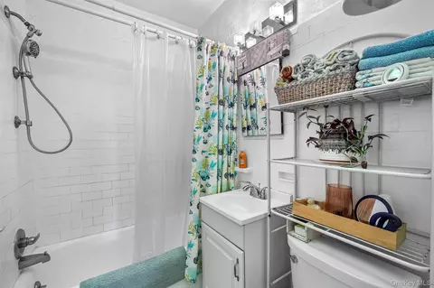 Bath - 39 Secor Rd, Ossining, NY 10562 photo 5 of 5
