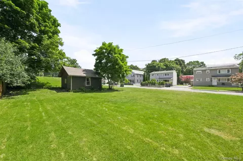 Exterior - 29 School St, Beacon, NY 12508 photo 7 of 12
