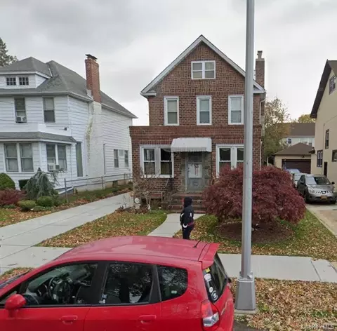 43-23 167th St, Flushing, NY 11358