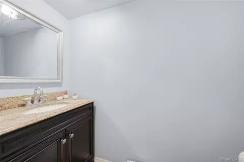 Bath - 88 E Valley Stream Blvd #6, Valley Stream, NY 11580 photo 1 of 3