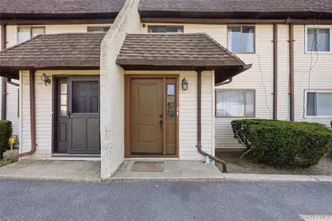88 E Valley Stream Blvd #6, Valley Stream, NY 11580