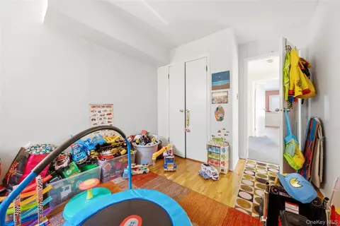 Other - 88 E Valley Stream Blvd #6, Valley Stream, NY 11580 photo 5 of 7