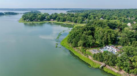 20 Bevin Rd, Northport, NY 11768