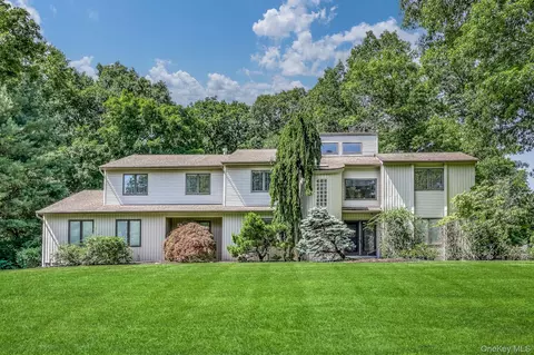 5 Zeck Ct, Ramapo, NY 10901