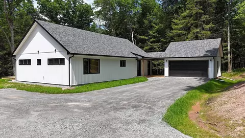 204 Country Rd, Delaware, NY 12723