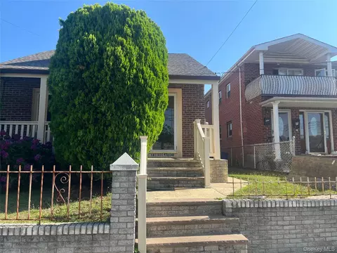 18103 145th Rd, Springfield Gardens, NY 11413