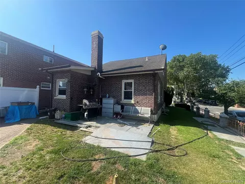 18103 145th Rd, Springfield Gardens, NY 11413
