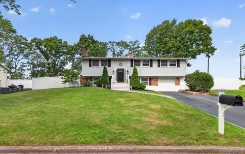 42 W Broadway, Port Jefferson Station, NY 11776