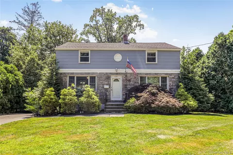 676 Scarsdale Rd, Yonkers, NY 10707