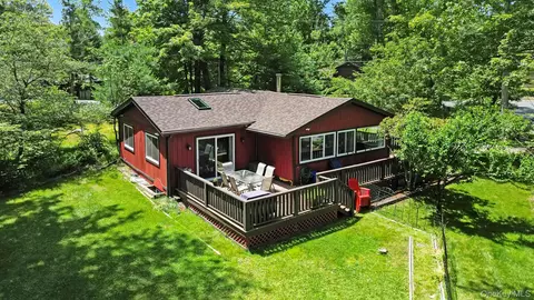 6 Berkshire Trl, Bethel, NY 12720