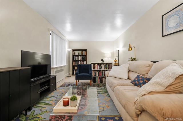 142-21 26th Ave #5F, Flushing, NY 11354