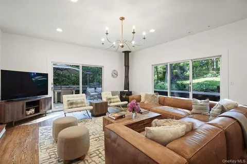 Living - 26 Davis Ave, Rye, NY 10580 photo 3 of 5