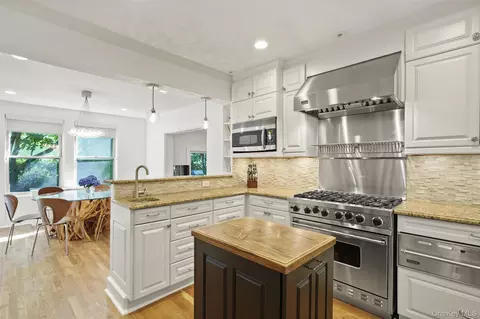 Kitchen - 26 Davis Ave, Rye, NY 10580 photo 3 of 3