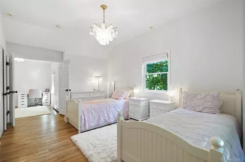 Bedroom - 26 Davis Ave, Rye, NY 10580 photo 4 of 5