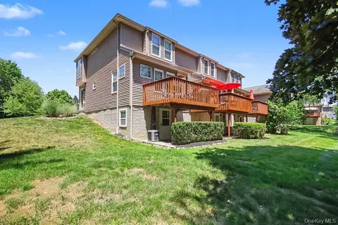 Exterior - 101 Elmcrest Dr, Fishkill, NY 12524 photo 5 of 8