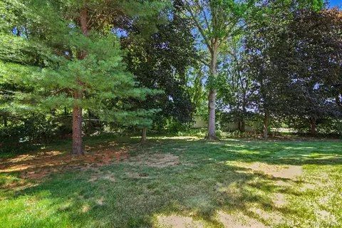 Exterior - 101 Elmcrest Dr, Fishkill, NY 12524 photo 6 of 8