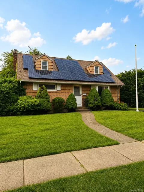 69 Virginia St, Valley Stream, NY 11580