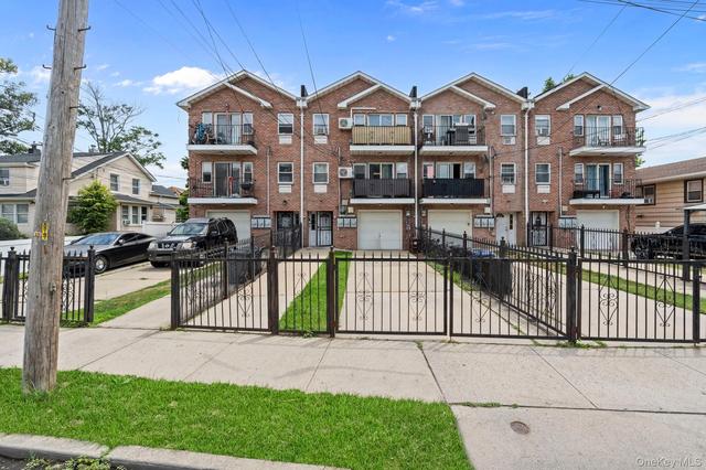 1076 Gipson St, Far Rockaway, NY 11691