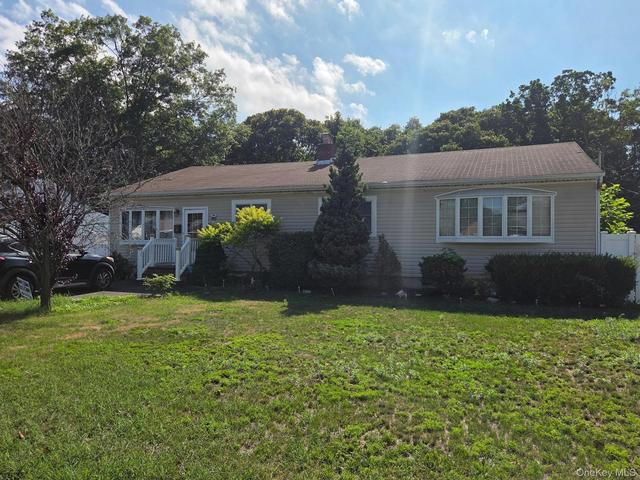 74 Tree Rd, Centereach, NY 11720