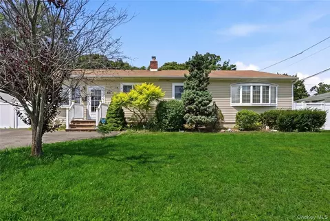 74 Tree Rd, Centereach, NY 11720