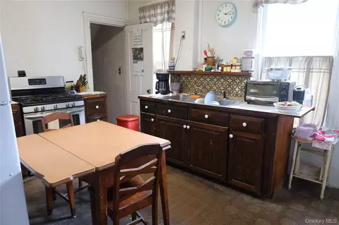 Kitchen - 32 Ferris Pl, Ossining, NY 10562 photo 1 of 1