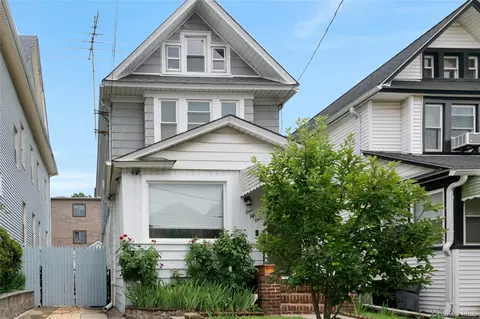 151 Beechwood Ave, Mount Vernon, NY 10553