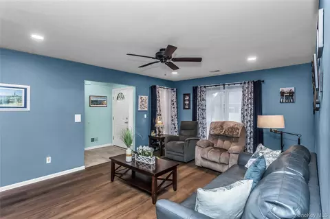 1 Biltmore Cir #1, Huntington Station, NY 11746
