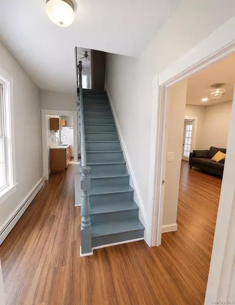 Entry Way - 5 Maple Ave, Monroe, NY 10950 photo 2 of 4