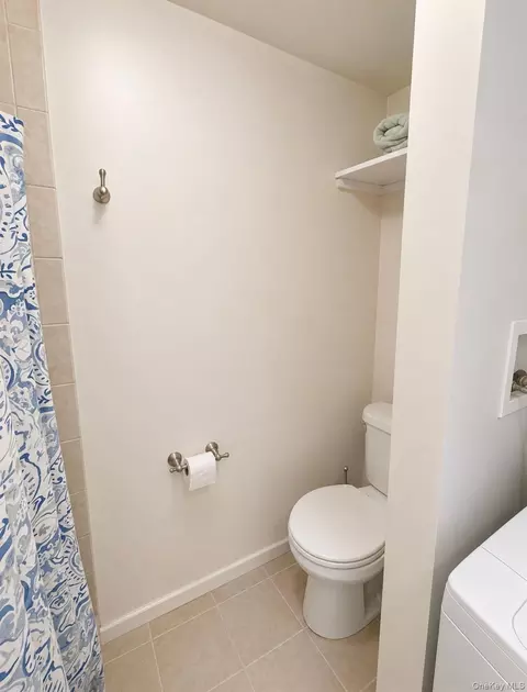 Bath - 5 Maple Ave, Monroe, NY 10950 photo 3 of 4