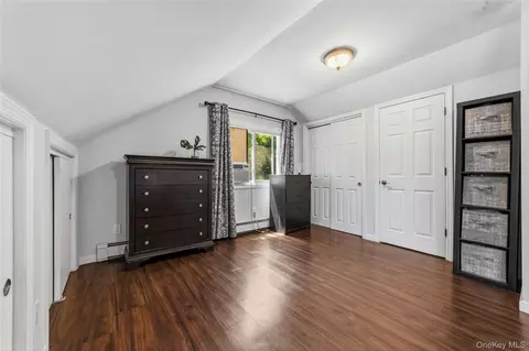 Bedroom - 1463 Lincoln Ter, Peekskill, NY 10566 photo 4 of 6