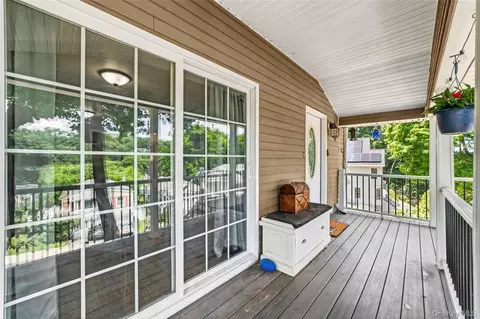 Exterior - 1463 Lincoln Ter, Peekskill, NY 10566 photo 5 of 7